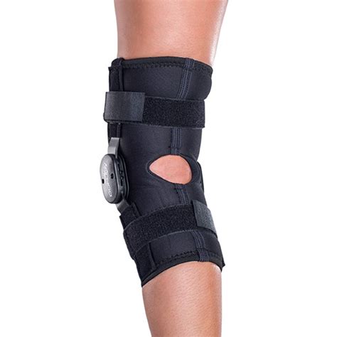 Donjoy Deluxe Hinged Knee Brace Health And Care