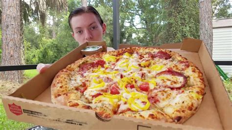 papa john s new italian hero pizza review youtube