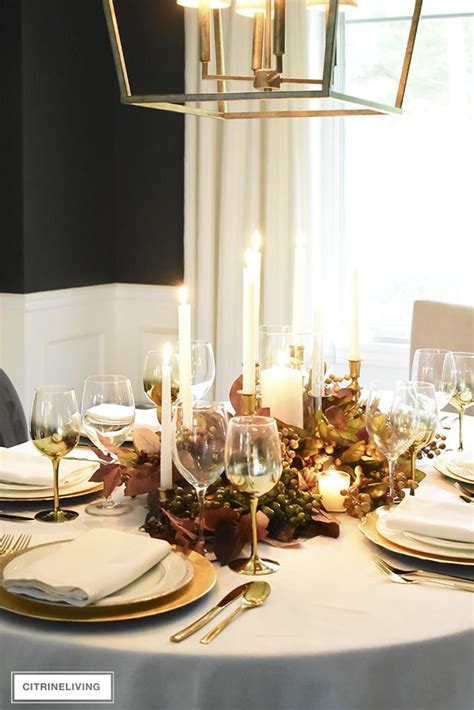 15 thanksgiving dinnerware sets to satisfy your holiday decor cravings. WHITE AND GOLD THANKSGIVING TABLESCAPE WITH FALL FOLIAGE ...