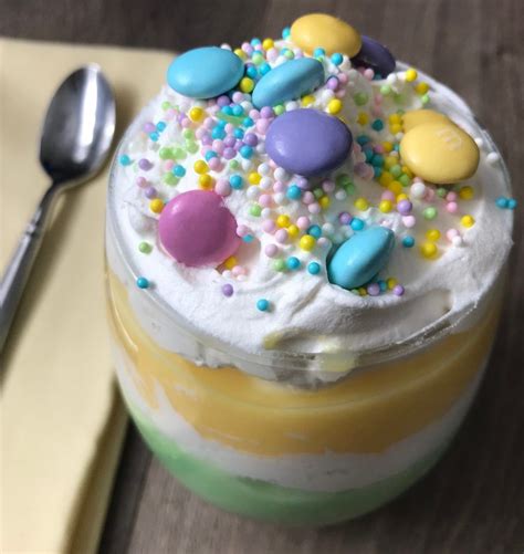 When you need a comforting meal but don't have a lot of time, whip up one of these fast pasta recipes. Easter Trifle Parfait Dessert | Recipe (With images ...