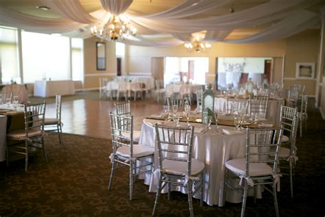 Whether you are looking for wedding venues in ct that are on the water or in the country, big or small, inexpensive or luxurious, connecticut has some of the most amazing wedding locations. Lakewood Wedding Venues | Country Club Receptions