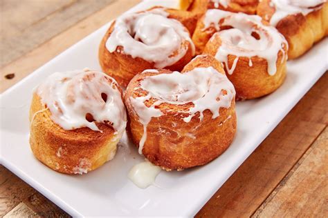 Pillsburys Cinnamon Bun Cake Mix Is Back And Its The Best Of Both