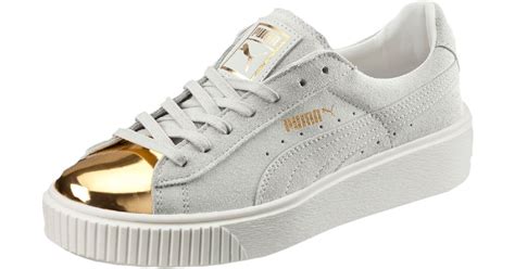 Extended lacing system for secure fit and feel. Puma Suede Platform Gold Women's Sneakers in White | Lyst