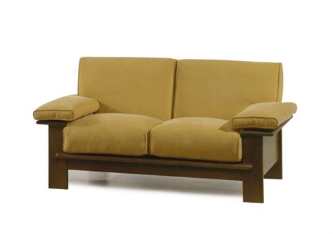 È profondo e facile da aprire e ha uno spesso materasso che lo rende molto confortevole struttura divano 2posti/elem letto. OUTLET | Divano con Struttura in Legno - BertO Shop