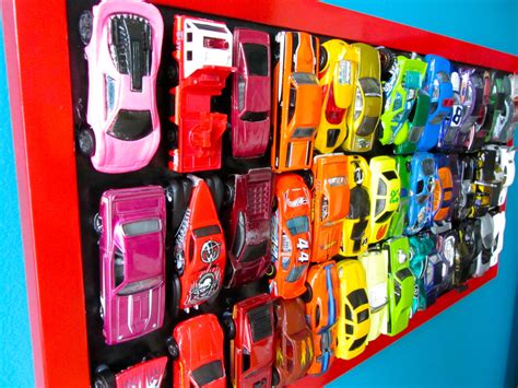 Plus, this is a project that the kids will definitely get on board with and it gives them something fun to do when they can't get outside to play. DIY Rainbow Car Wall Art | Imagine Our Life