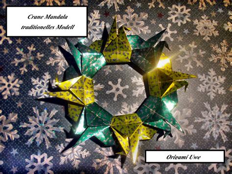 Folded with 8 rectangular sheets of paper, without glue. Origami, Fleurogami und Sterne: Mandala Crane