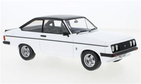 1977 Ford Escort Mk2 Rs2000 White With Black Vinyl Roof Roadcar 118