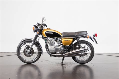Vem aí o novo lançamento da honda! 1972 Honda CB 500 - Honda - Moto d'epoca - Ruote da Sogno