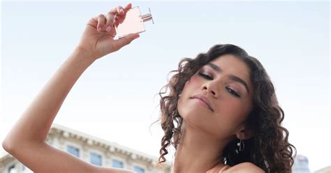 Watch Zendayas First Lancome Perfume Ad For Idôle