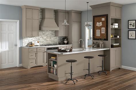 We offer various european style cabinetry designed for the metropolitan areas brooklyn, new york , manhattan, queens , staten island residents including wood. Kitchen Contractors: What You Need to Know - Designer ...