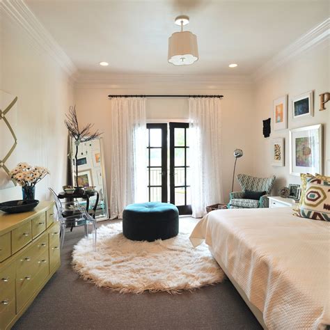 A cleaner true white will provide a clean and crisp look against darker and boldly colored walls. Phoebe's She-Cave — DESIGNED