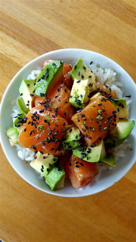 Chirashi saumon - avocat