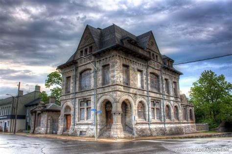 Abandoned Post Office Customs House In Niagara Falls Ontario Old