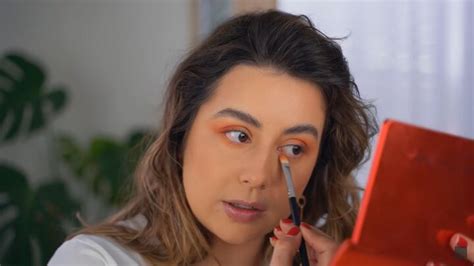 How To Create A Glam Orange Eye Makeup Look Upstyle