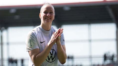 Dfb Frauen Almuth Schult Wird Zum Zweiten Mal Mutter Fußball News