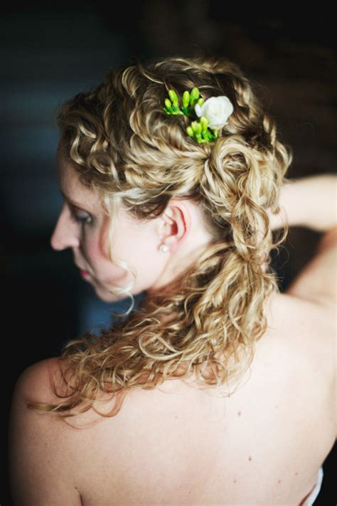 Opt for a diffuser and texturizing mist to create natural, messy waves from top to bottom. 31 Gorgeous Wedding Hairstyles You Can Actually Do Yourself