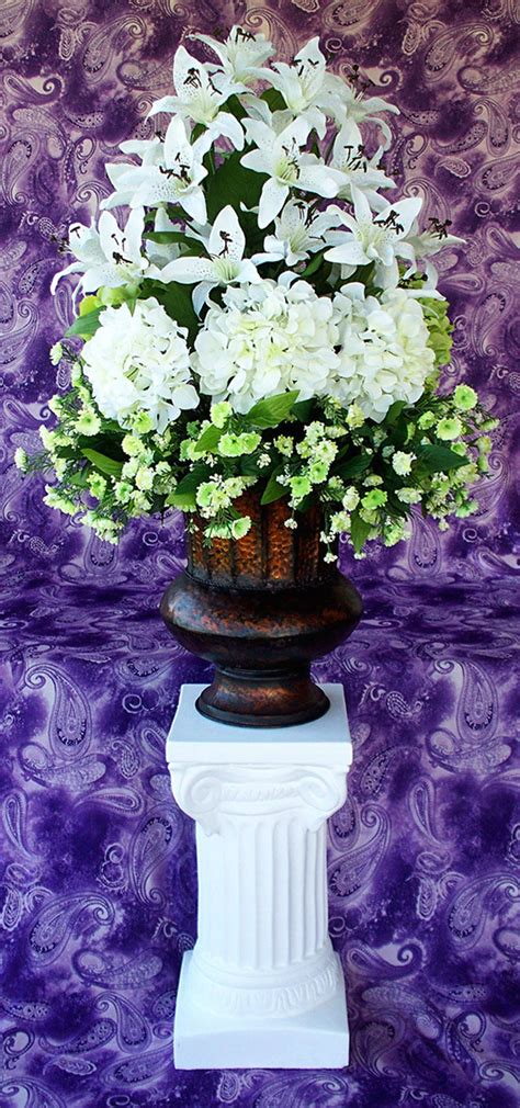 You will discover how to make a centerpiece using a floral tape grid, floral foam and floral wire netting. Silk wedding church altar flowers arrangement decorations ...