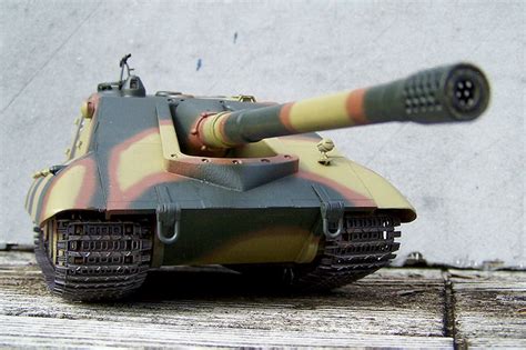 The drawings were not based on any actual designs, and were solely printed to deceive allied intelligence. Review: Jagdpanzer E-100 | IPMS/USA Reviews