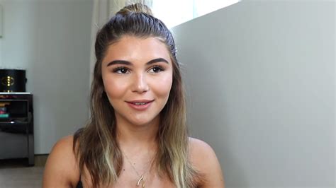 Who Is Olivia Jade Lori Loughlins Daughter Is A Youtube Star