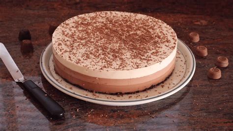 Tarta Chocolates Receta Paso A Paso Irresistible Youtube