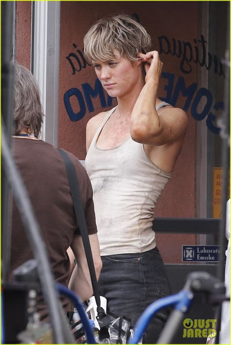 Mackenzie Davis On Terminator Reboot Set First Look Photos Photo