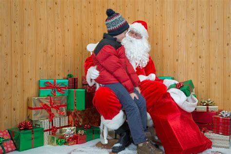 This Is How Much Money Mall Santas Actually Make Readers Digest