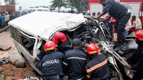 Cerca De Duas Mil Pessoas Morreram Em Acidentes Angola