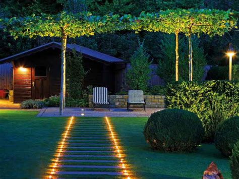 2pcs outdoor solar wand lampe 2led licht up down garten lichter straße r6n2. Licht im Garten: effektvoll und schön | zuhause3.de
