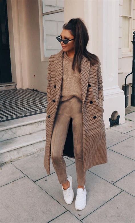 All beige outfit | Beige outfit, Winter fashion outfits, Casual winter