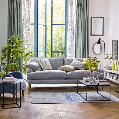 10 Beautiful Ways To Decorate With Sage Living Room