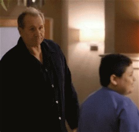 Sam and the spray bottle (gif) saved by eszter vigh. Jay Sprays Manny With Water (Modern Family) | Gifrific