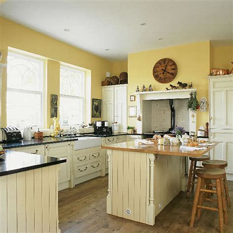 Modern kitchen with dark stain shaker cabinets. How About Yellow Cabinets? Bad For Resale? / design bookmark #13488
