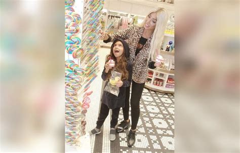 Farrah Abraham Shares Sweet Treats With Daughter Sophia In Las Vegas