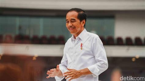 Sosok Berambut Putih Menurut Jokowi Yang Cocok Jadi Pemimpin