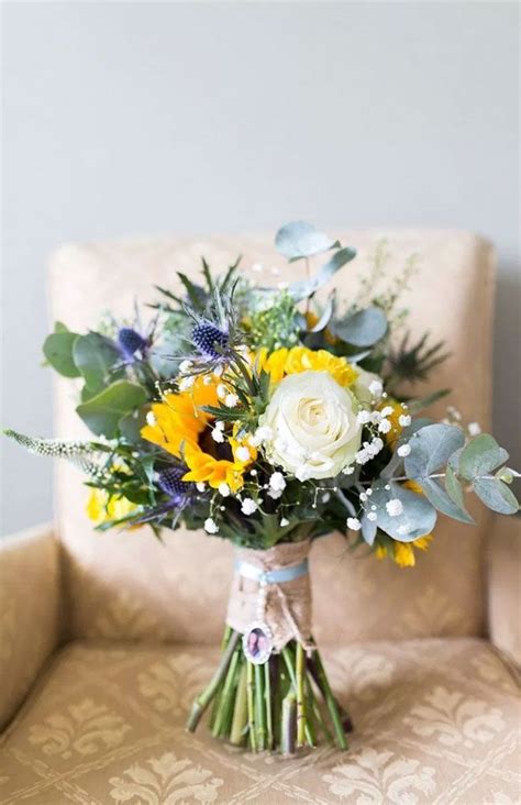 Wholesale baby's breath, wholesale eucalyptus, wholesale dahlias Mustard and Navy blue Color Combos { Primrose + Sunglow ...