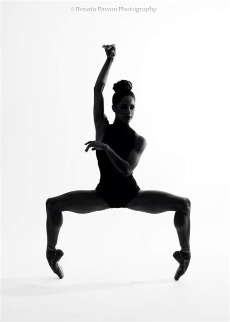 Misty Copeland Mistyonpointe On Twitter Misty Copeland Dance Photography Dance Pictures