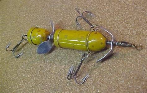 Antique Fishing Collectibles Major Lure Companies Antique Fishing