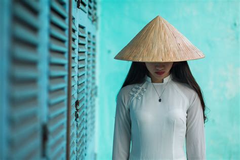 Tradition 2 Girl With Traditional Ao Dai Rehahn Photography Flickr