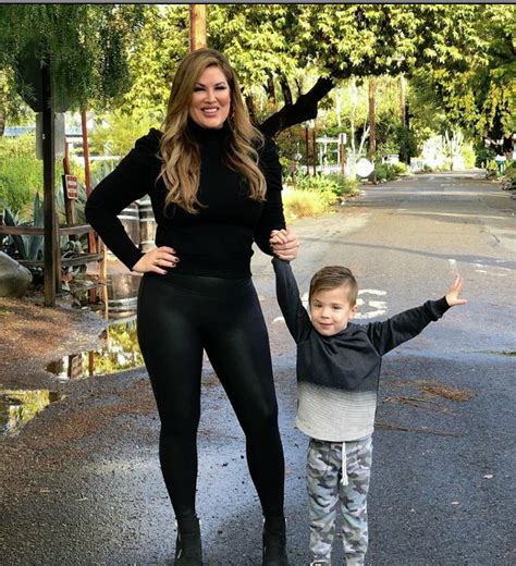 RHOC Star Emily Simpson Flaunts Slimmer Figure After Losing 15 Pounds