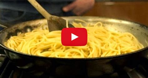 How To Quickly Cook Pasta In A Frying Pan CHOW Tip Must Watch Video