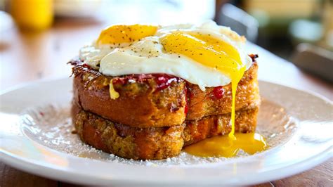 They do not have just one function, but many. What you should know about eating runny eggs