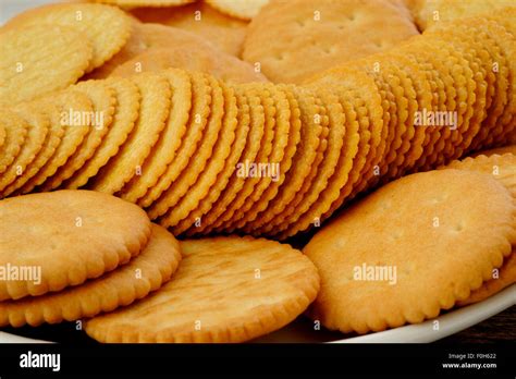Crackers Hi Res Stock Photography And Images Alamy