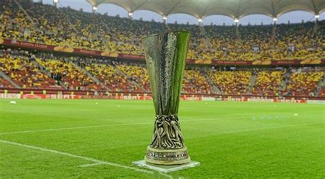 Trofi liga europa 2019/2020 © ap photo. Hasil Drawing Liga Europa 2016 Malam Ini | Dipayuman