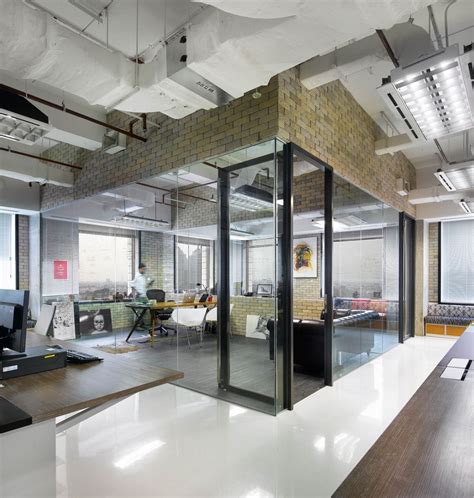 Office Tour Tour The Creative And Collaborative Office Of