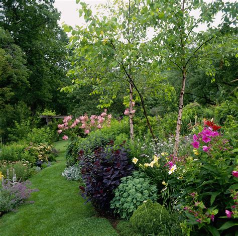 15 Summer Flower Garden Border Ideas