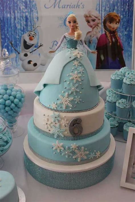 Mit einem der tollen tortenaufleger bringen sie schwung, in die backwaren. elsa bday cake | Frozen birthday cake, Frozen theme cake ...