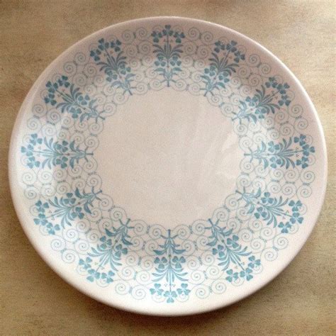 This one has a noticeable chip to the rim as shown. Syracuse China | Vintage White and Blue | Syralite Teal ...
