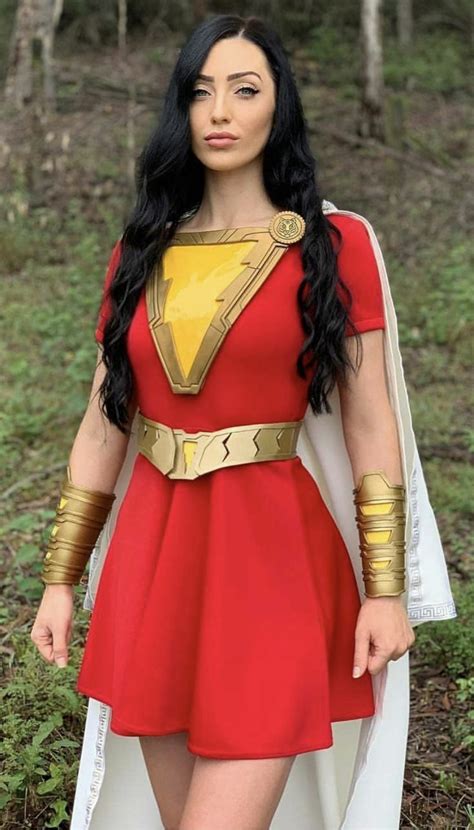 Mary Marvel Cosplay Marvel Cosplay Cosplay Marvel Hot Sex Picture