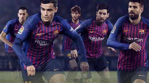 Presentada La Nueva Equipación Del Fc Barcelona Para La Temporada 201819