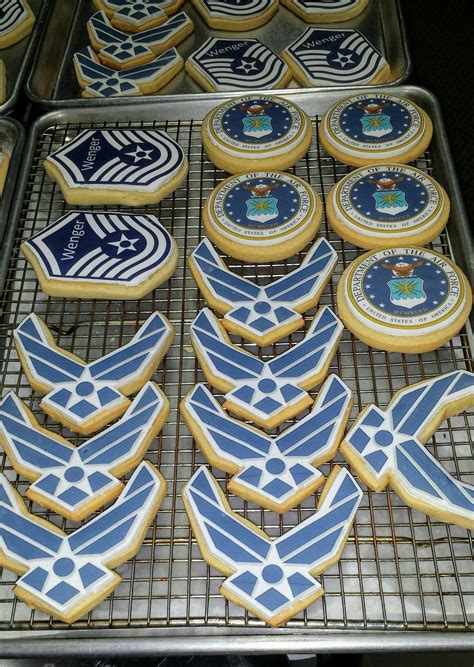 Finding a perfect navy retirement gifts is definitely a challenging task, but i am going to help you to choose the best one for your man. Air Force retirement cookies. | Retirement party decorations, Military retirement parties